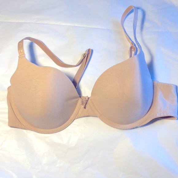 Victoria's Secret Other - NWOT Victoria’s Secret lined Demi bra 38B